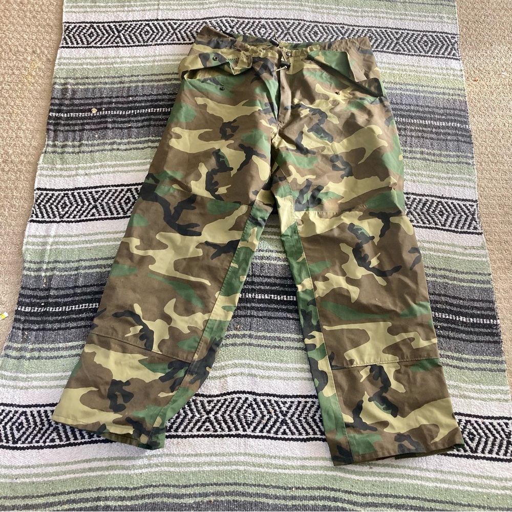 Cold weather camouflage trousers